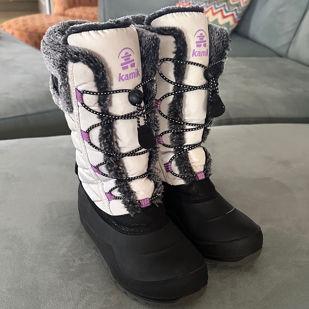 Girl’s size 5 Kamik Star 3 Snow Boots